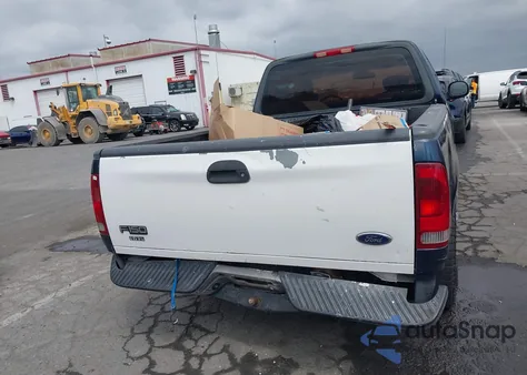 2002 Ford F-150 Lariat/Xl/Xlt z USA, uszkodzony, nr VIN 1FTRX17W12NB32029